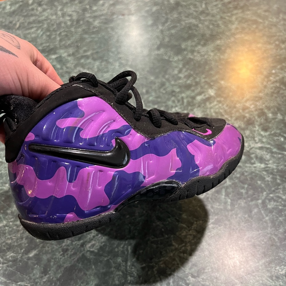 Nike Foamposite Purple Camo Youth Girls Size 12C